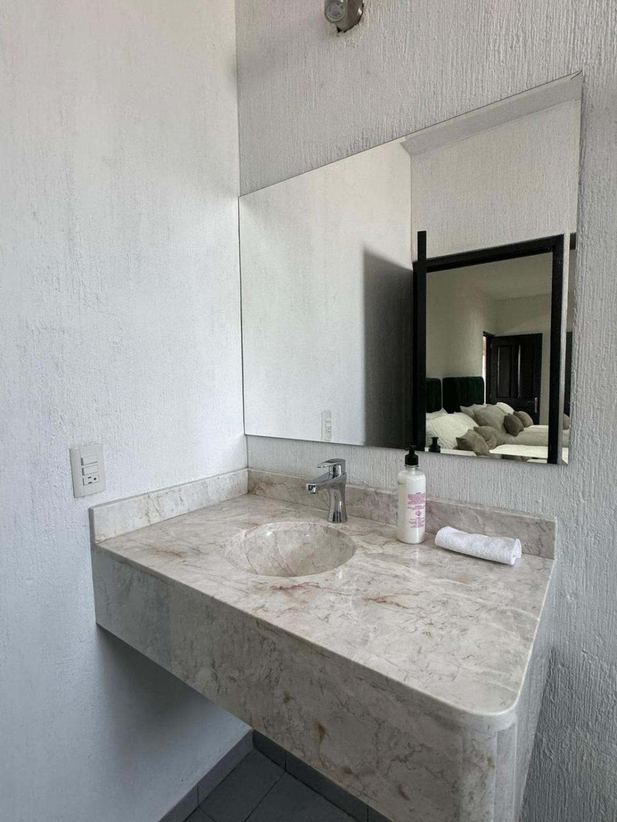 Suite Los Angeles Tecozautla Dış mekan fotoğraf
