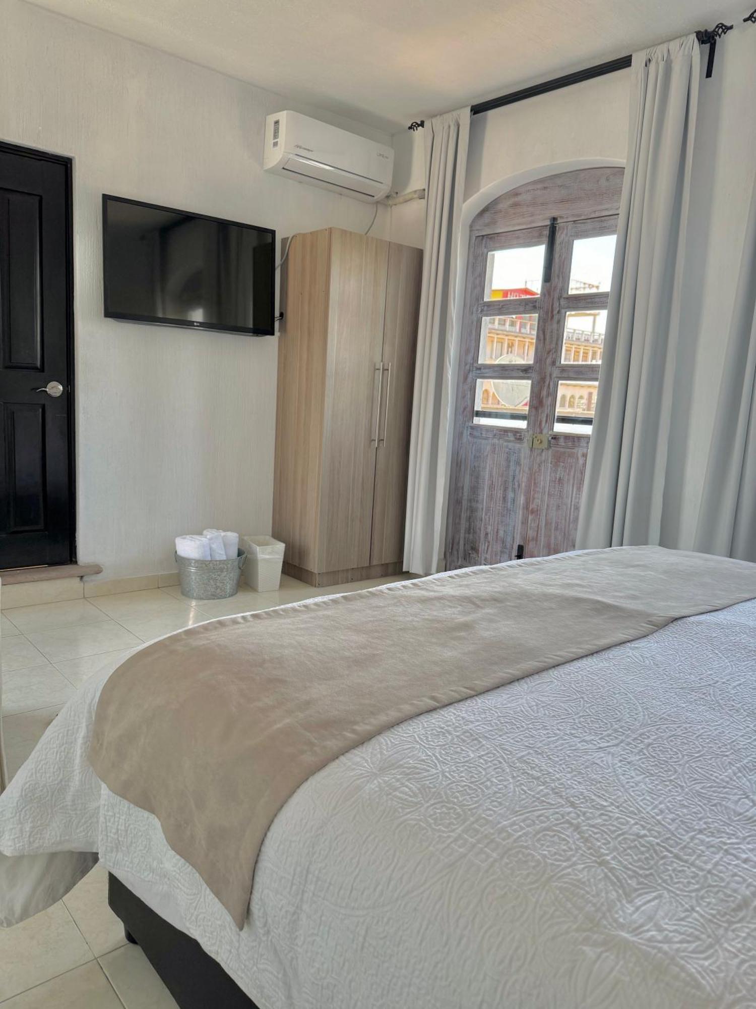 Suite Los Angeles Tecozautla Dış mekan fotoğraf